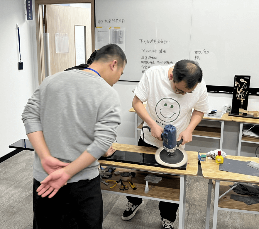 雅马哈钢琴调律师培训班顺利毕业